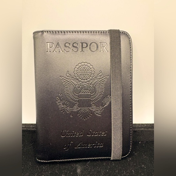 Passport Holder/Wallet RFID Blocking Leather Card Case Must Have for Travel - Picture 1 of 3